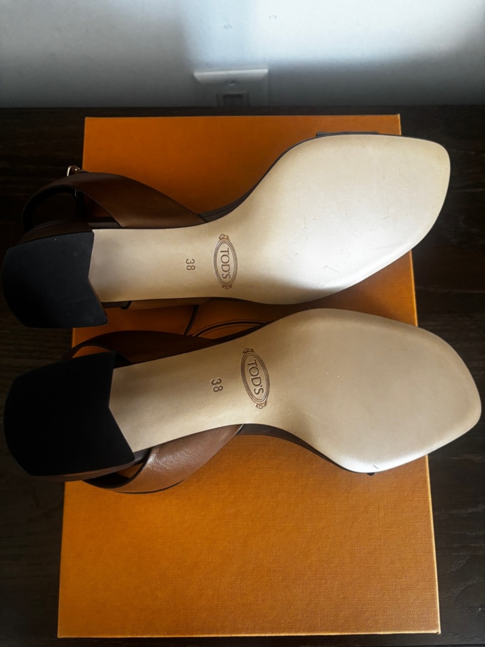 Tod's Brown Leather Ankle-Strap Sandals - Picture 3 of 6